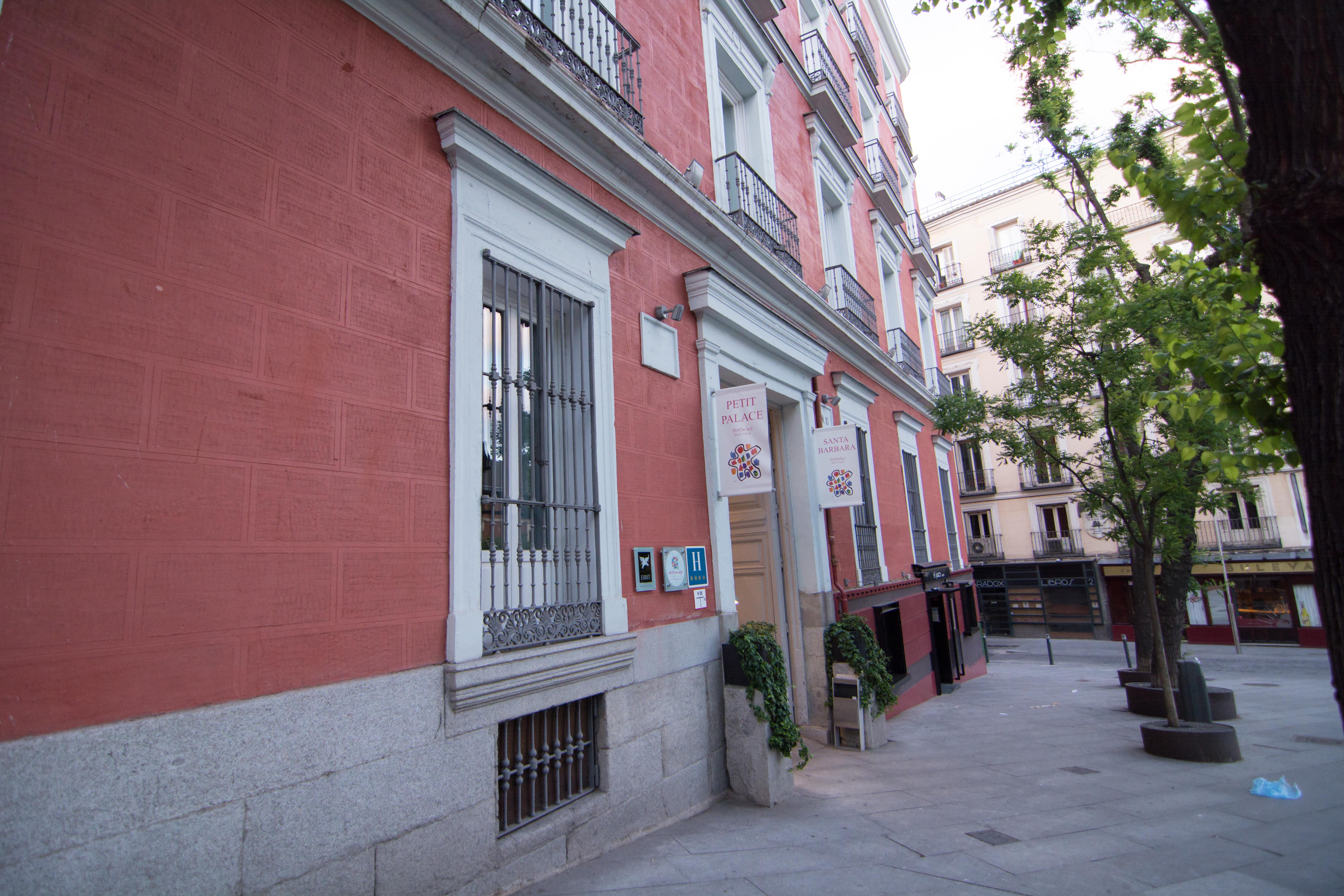 Petit Palace Santa Barbara Madrid Exterior photo